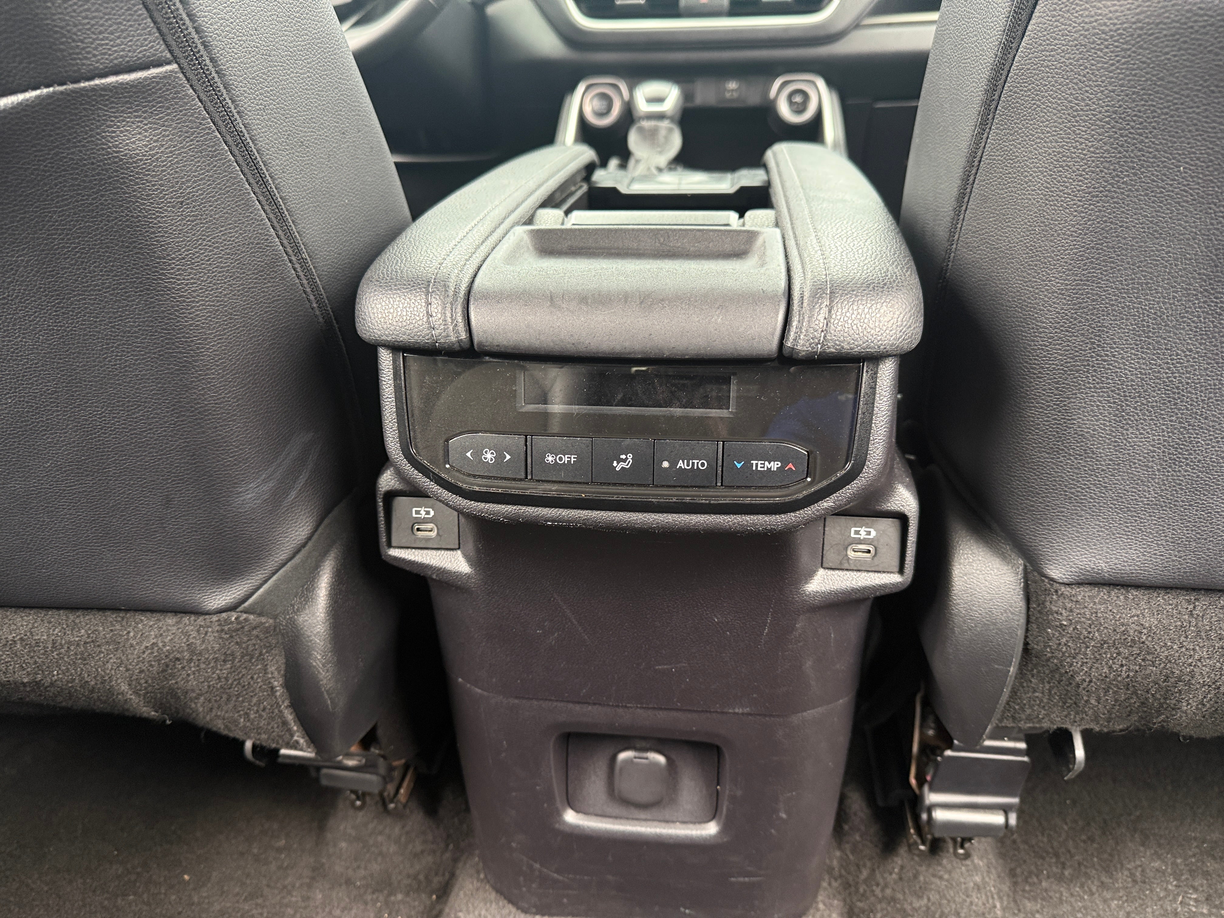 toyota grand highlander 2024 5TDAAAB58RS063910 image toyota grand highlander 2024 5TDAAAB58RS063910 image